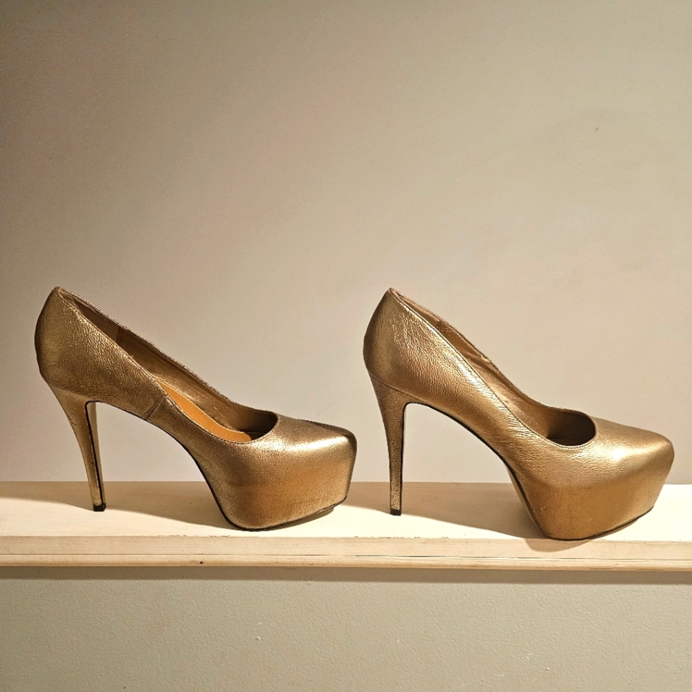 Kelsi Dagger Gracie Platform Pump